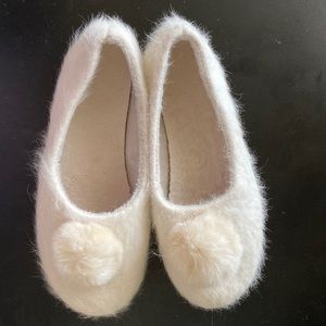 Cozy shoes, White, Size: EU37/US6.5, Brand New condition